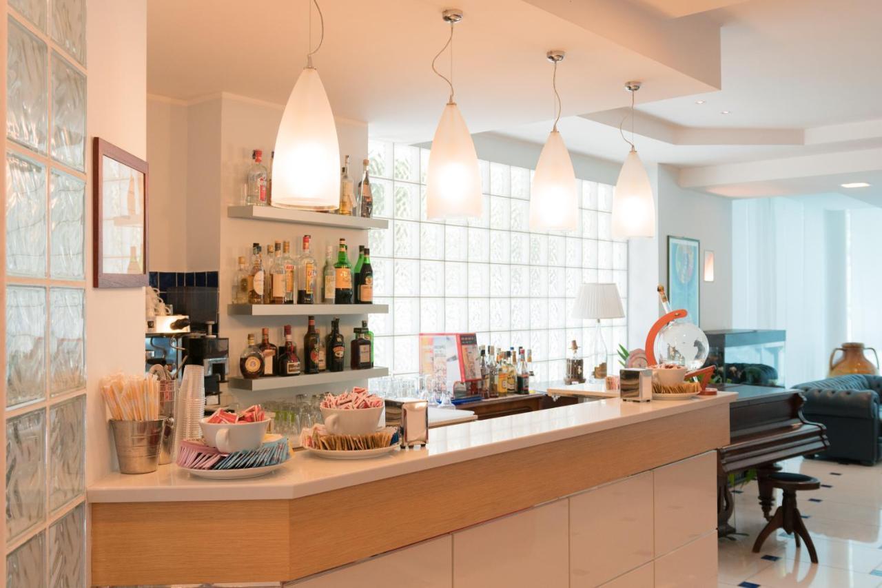 Hotel Haus Charlotte San Benedetto del Tronto Luaran gambar