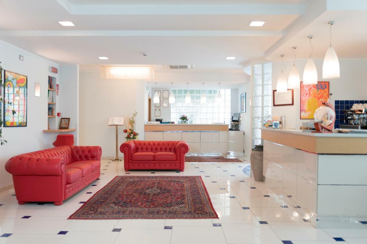 Hotel Haus Charlotte San Benedetto del Tronto Luaran gambar